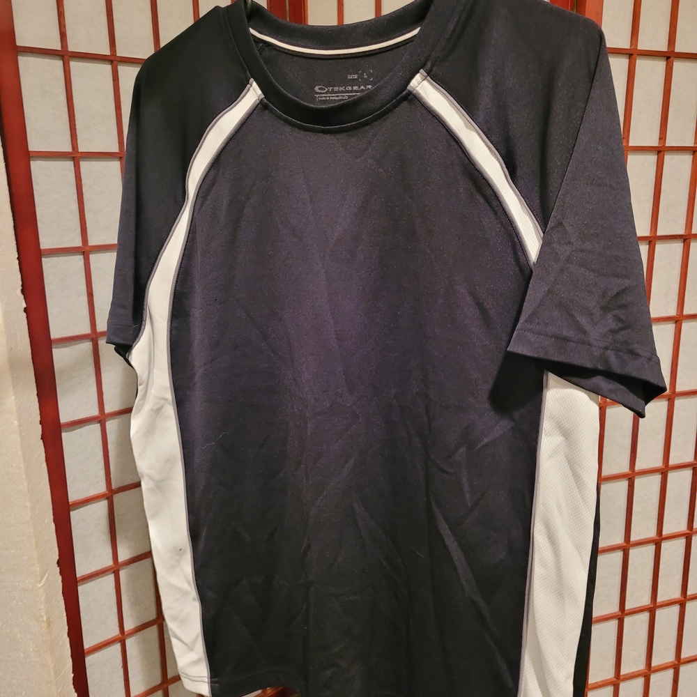 Champion Men's Black and White Short Sleeve Tee